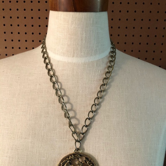 Virgo necklace - Picture 2 of 4